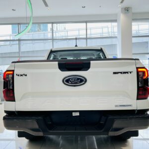 Ngoại thất Ford Ranger Sport 2024 - Đuôi xe